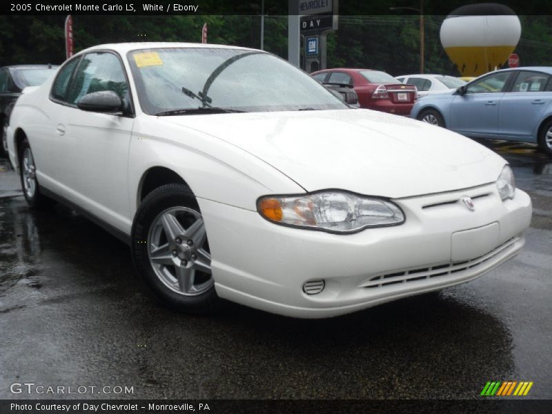 White / Ebony 2005 Chevrolet Monte Carlo LS