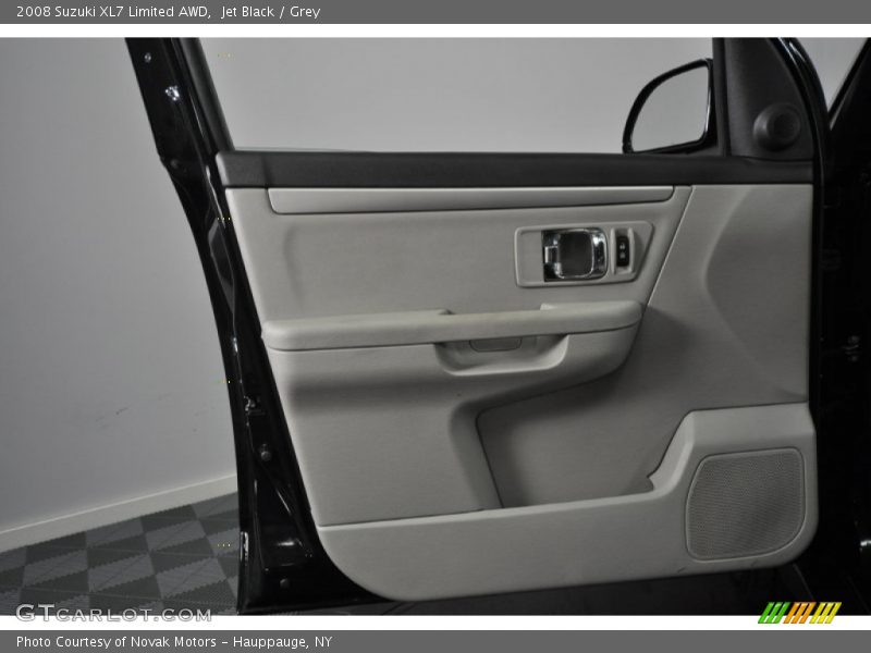 Door Panel of 2008 XL7 Limited AWD