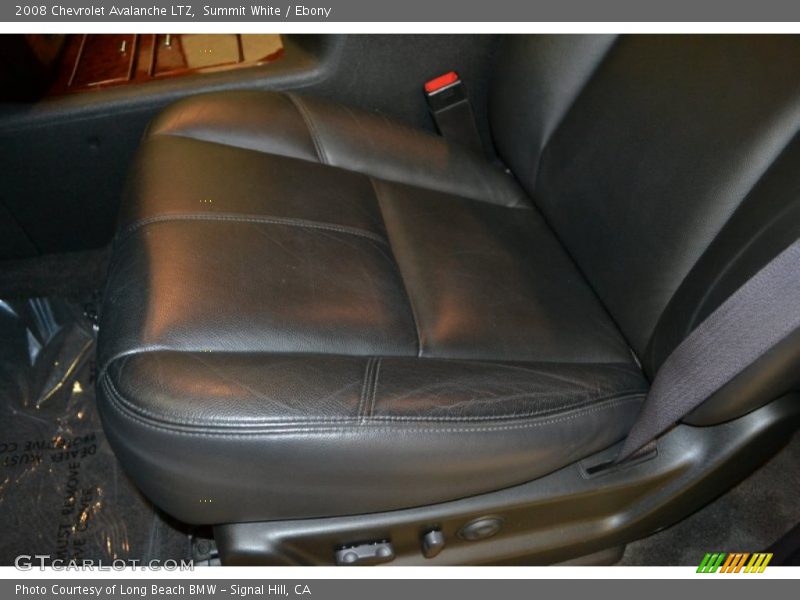 Summit White / Ebony 2008 Chevrolet Avalanche LTZ