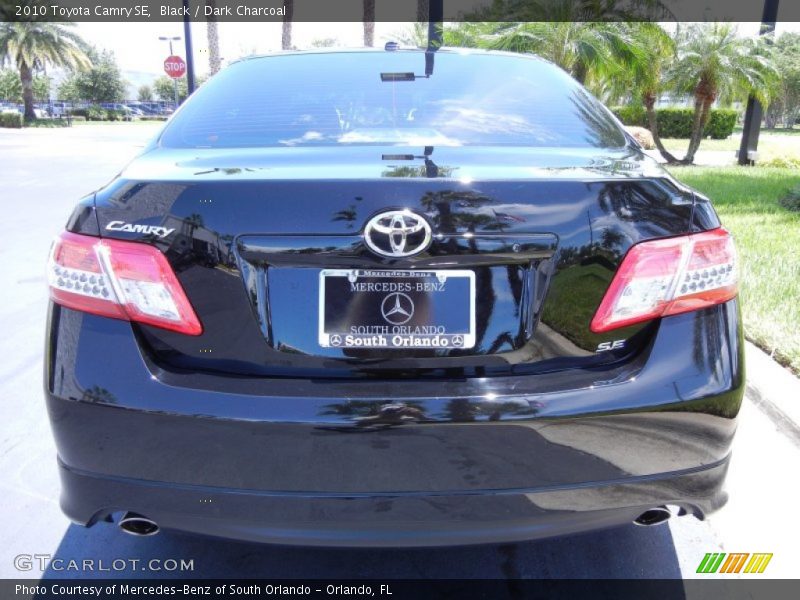 Black / Dark Charcoal 2010 Toyota Camry SE