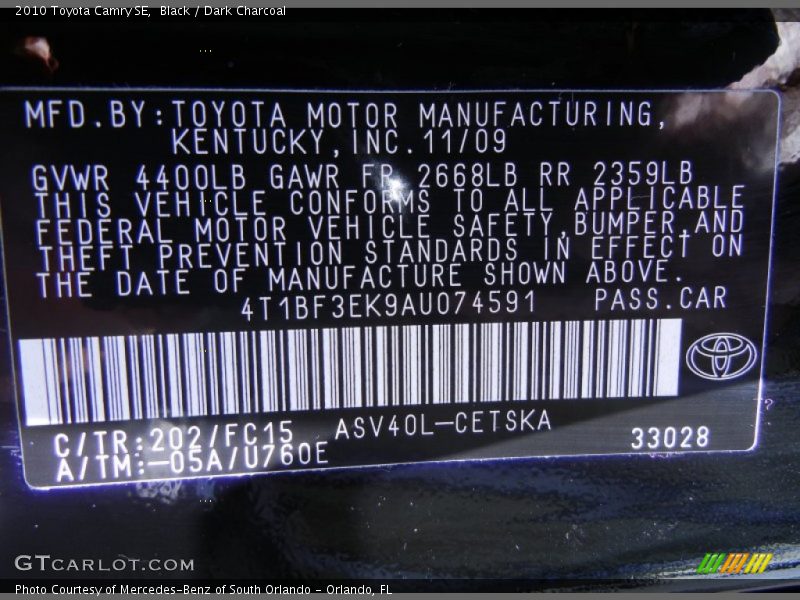 Black / Dark Charcoal 2010 Toyota Camry SE