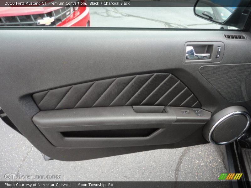 Door Panel of 2010 Mustang GT Premium Convertible