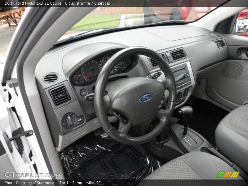 Cloud 9 White / Charcoal 2007 Ford Focus ZX3 SE Coupe