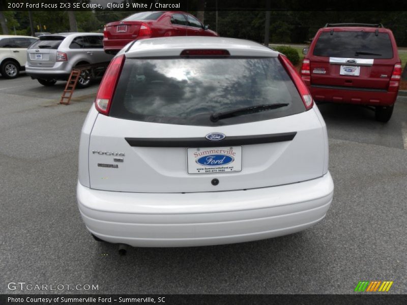 Cloud 9 White / Charcoal 2007 Ford Focus ZX3 SE Coupe