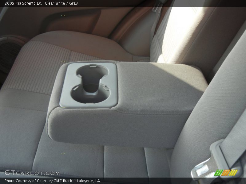 Clear White / Gray 2009 Kia Sorento LX
