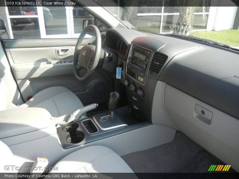 Clear White / Gray 2009 Kia Sorento LX