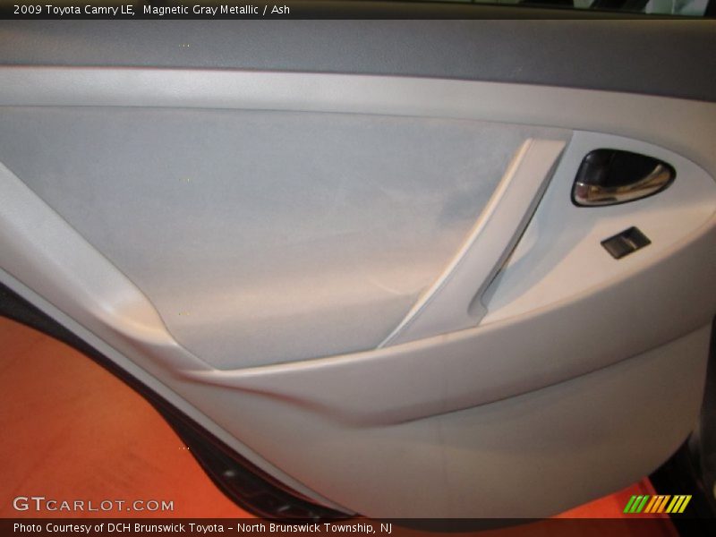 Magnetic Gray Metallic / Ash 2009 Toyota Camry LE
