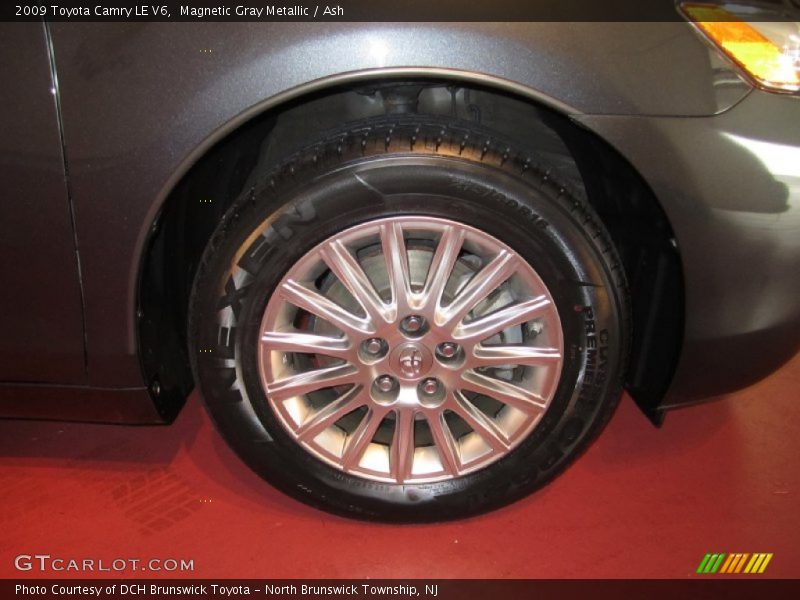 Magnetic Gray Metallic / Ash 2009 Toyota Camry LE V6