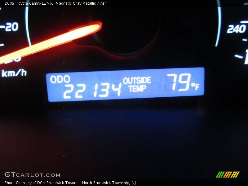 Magnetic Gray Metallic / Ash 2009 Toyota Camry LE V6