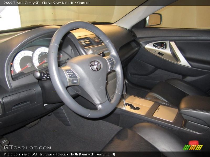 Classic Silver Metallic / Charcoal 2009 Toyota Camry SE