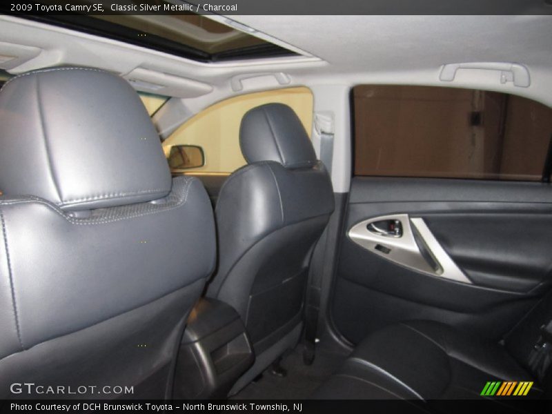 Classic Silver Metallic / Charcoal 2009 Toyota Camry SE