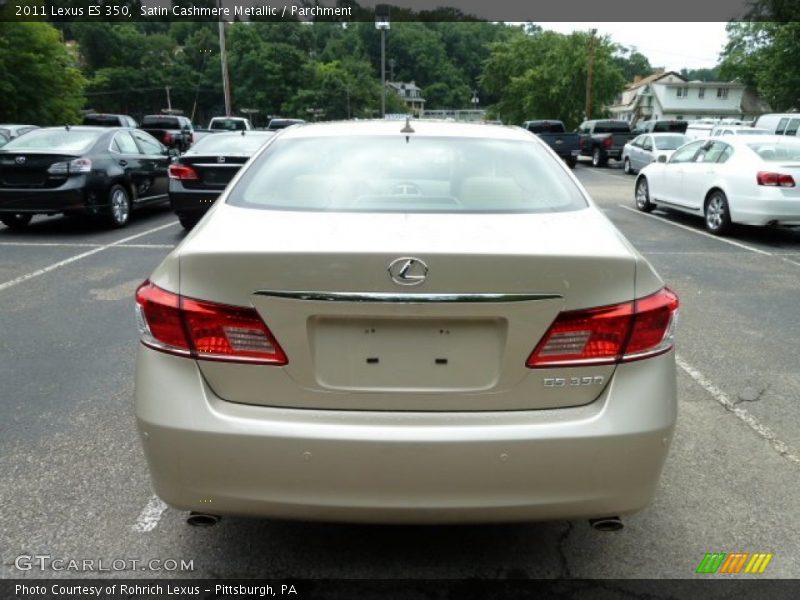 Satin Cashmere Metallic / Parchment 2011 Lexus ES 350