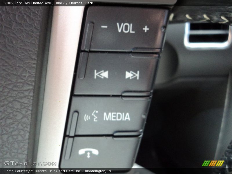 Black / Charcoal Black 2009 Ford Flex Limited AWD