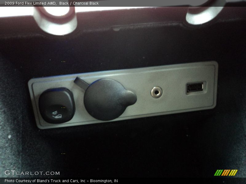 Black / Charcoal Black 2009 Ford Flex Limited AWD