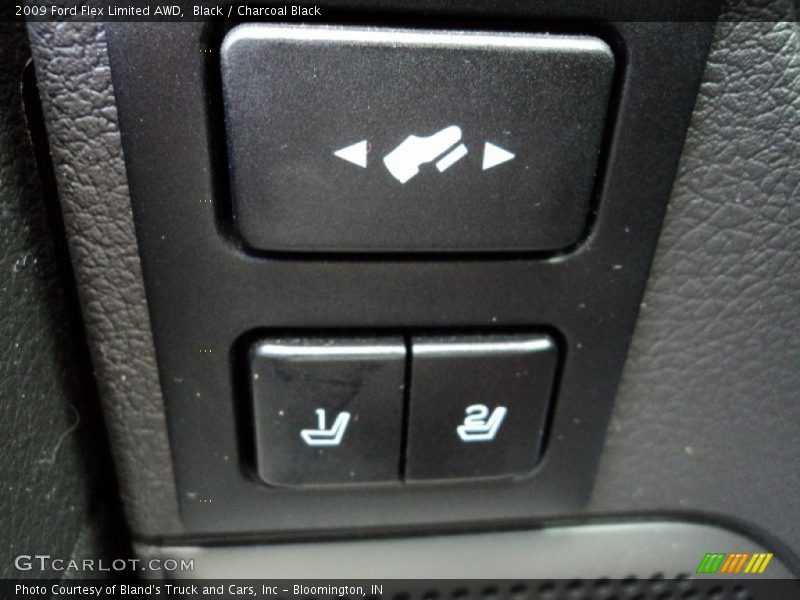 Black / Charcoal Black 2009 Ford Flex Limited AWD