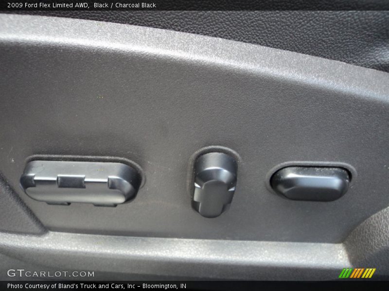 Black / Charcoal Black 2009 Ford Flex Limited AWD