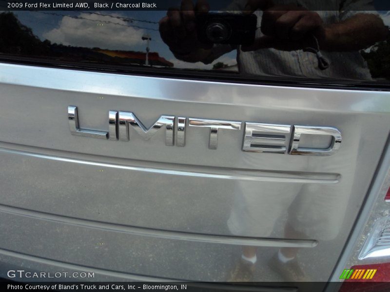 Black / Charcoal Black 2009 Ford Flex Limited AWD