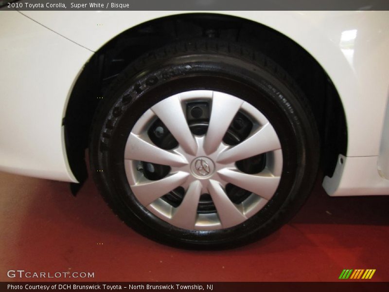 Super White / Bisque 2010 Toyota Corolla