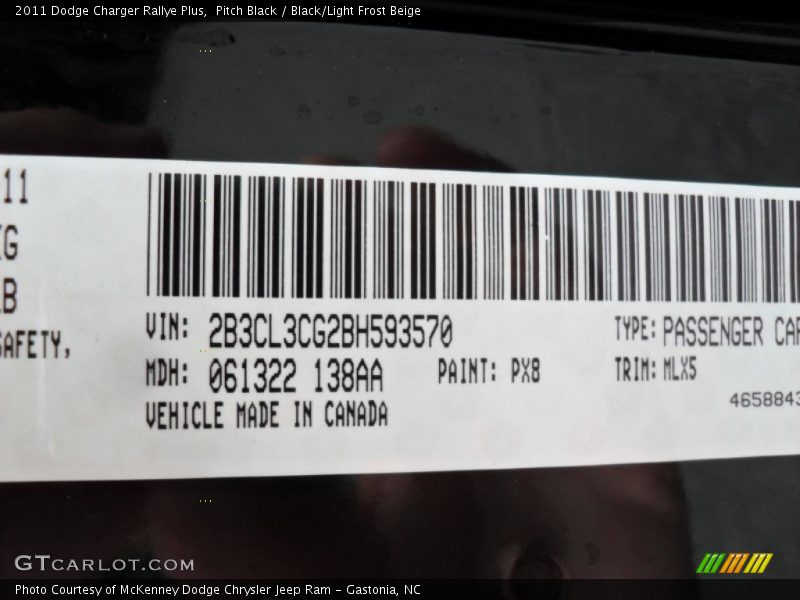 Pitch Black / Black/Light Frost Beige 2011 Dodge Charger Rallye Plus