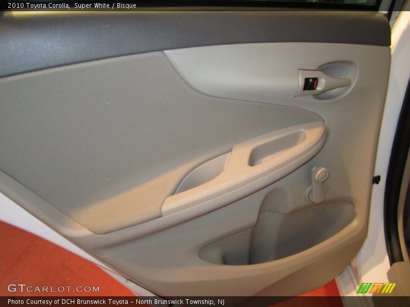 Super White / Bisque 2010 Toyota Corolla