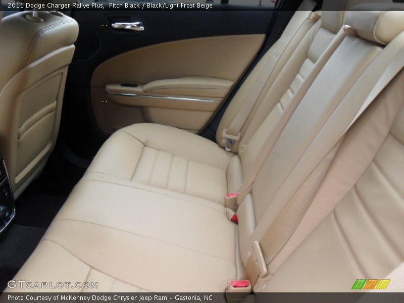 Pitch Black / Black/Light Frost Beige 2011 Dodge Charger Rallye Plus