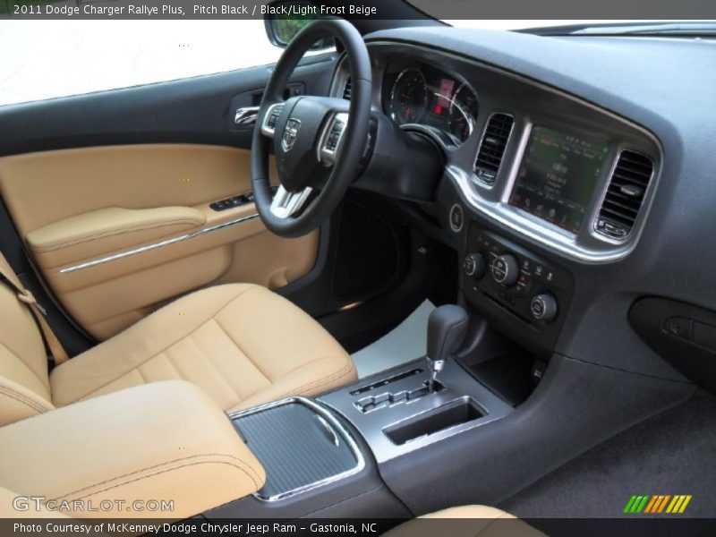 Pitch Black / Black/Light Frost Beige 2011 Dodge Charger Rallye Plus