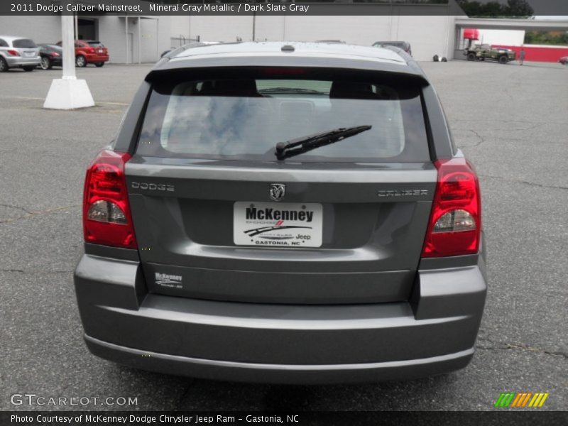 Mineral Gray Metallic / Dark Slate Gray 2011 Dodge Caliber Mainstreet