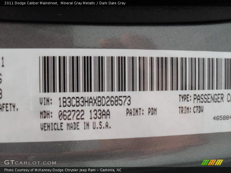 Mineral Gray Metallic / Dark Slate Gray 2011 Dodge Caliber Mainstreet
