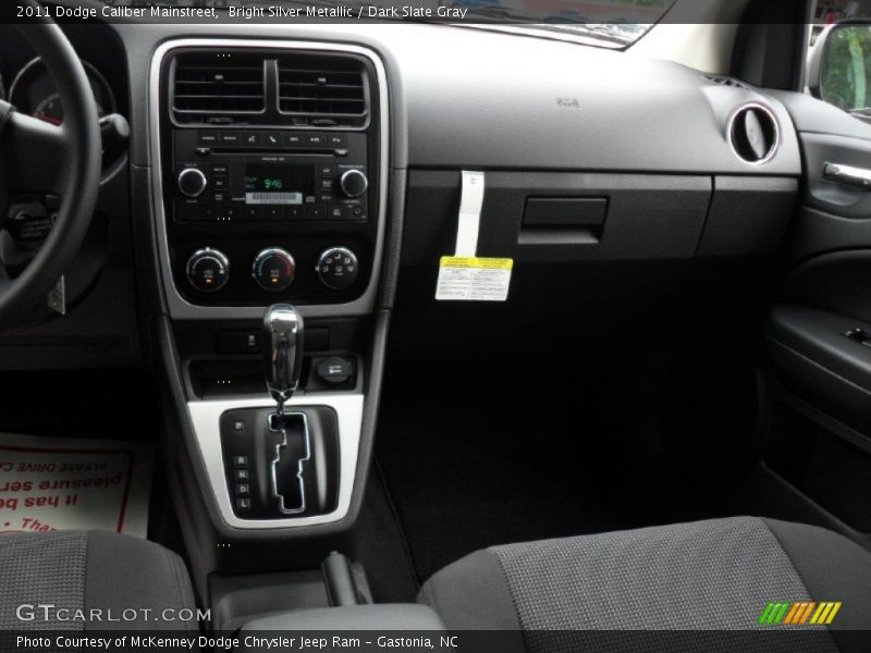 Bright Silver Metallic / Dark Slate Gray 2011 Dodge Caliber Mainstreet