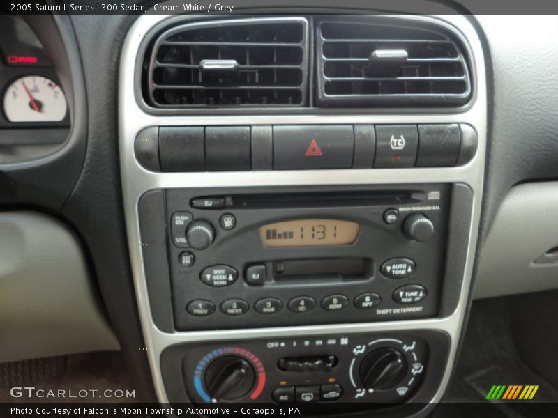 Controls of 2005 L Series L300 Sedan