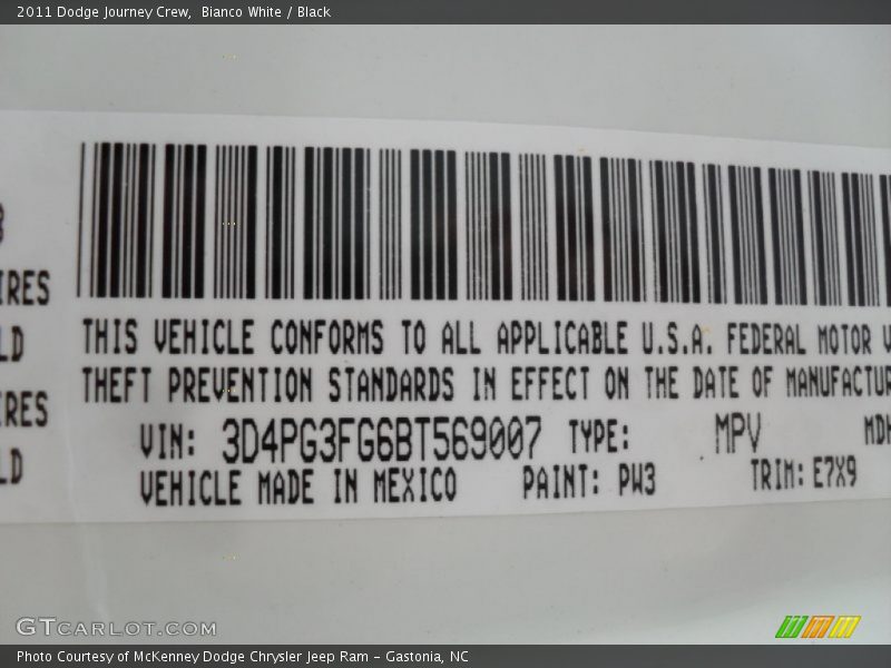 Bianco White / Black 2011 Dodge Journey Crew
