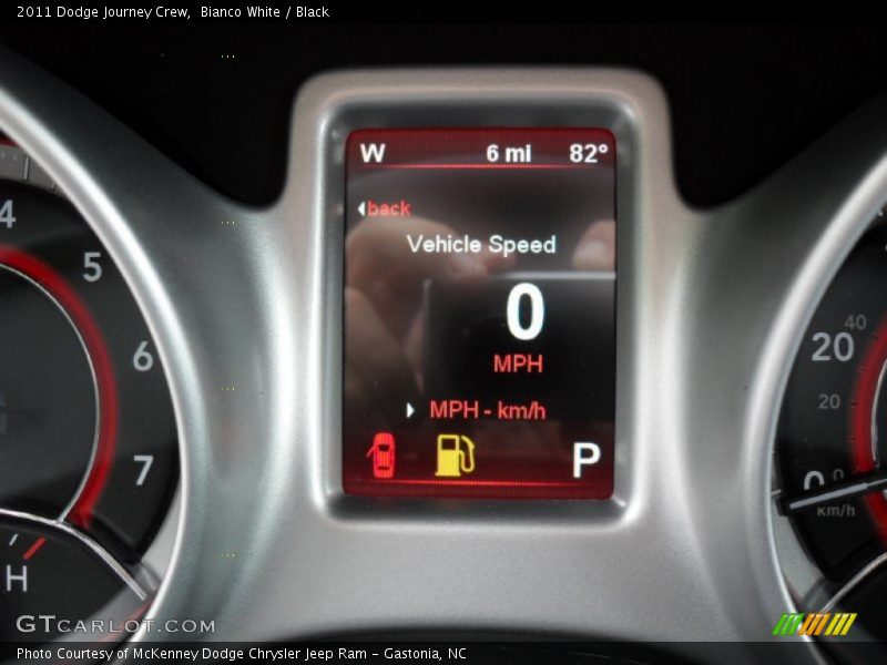 Bianco White / Black 2011 Dodge Journey Crew