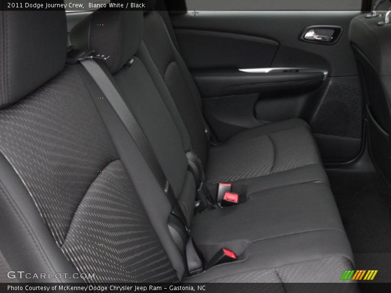Bianco White / Black 2011 Dodge Journey Crew