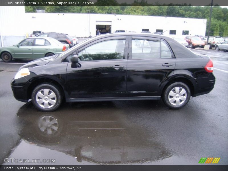  2009 Versa 1.6 Sedan Super Black