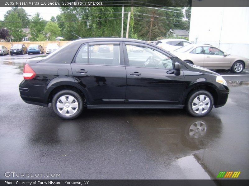  2009 Versa 1.6 Sedan Super Black