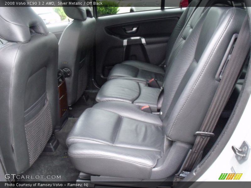 Silver Metallic / Off Black 2008 Volvo XC90 3.2 AWD