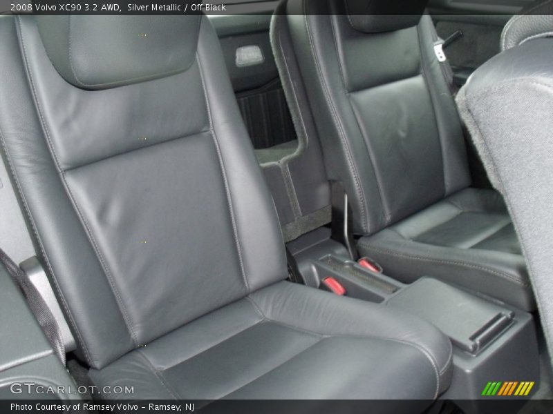 Silver Metallic / Off Black 2008 Volvo XC90 3.2 AWD