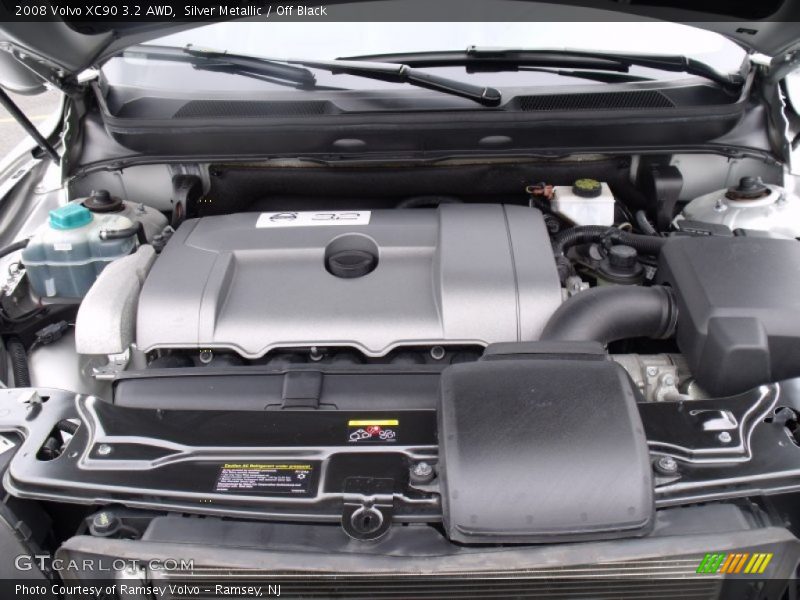Silver Metallic / Off Black 2008 Volvo XC90 3.2 AWD