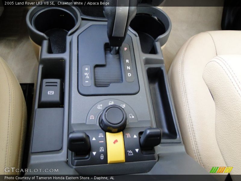 Chawton White / Alpaca Beige 2005 Land Rover LR3 V8 SE