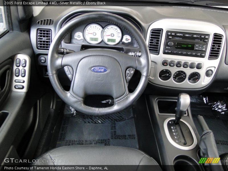 Dashboard of 2005 Escape Limited 4WD