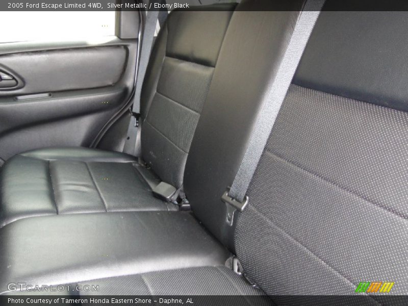 Silver Metallic / Ebony Black 2005 Ford Escape Limited 4WD