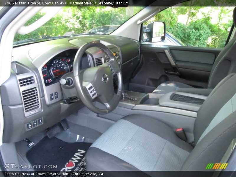  2006 Titan SE Crew Cab 4x4 Graphite/Titanium Interior