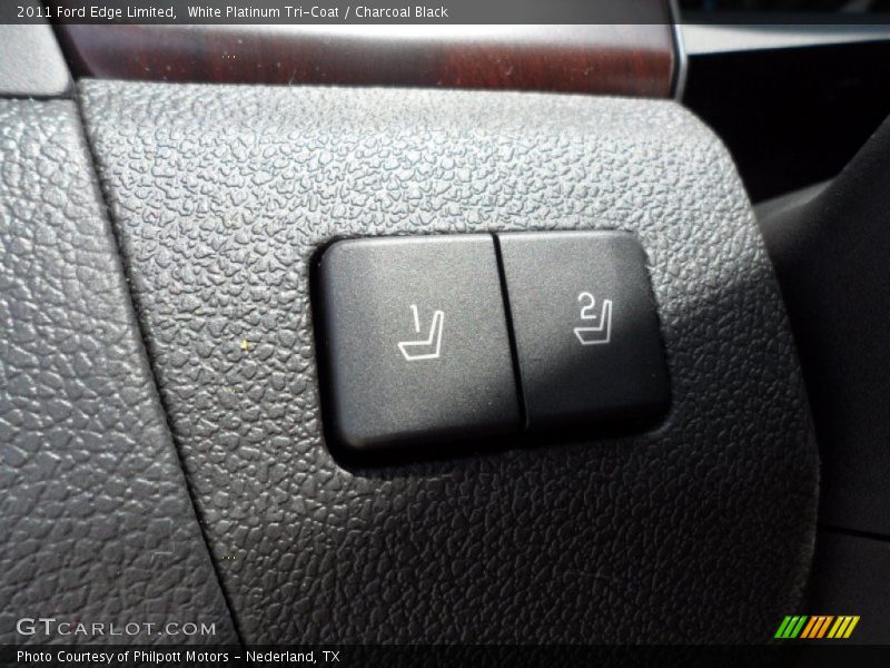 White Platinum Tri-Coat / Charcoal Black 2011 Ford Edge Limited