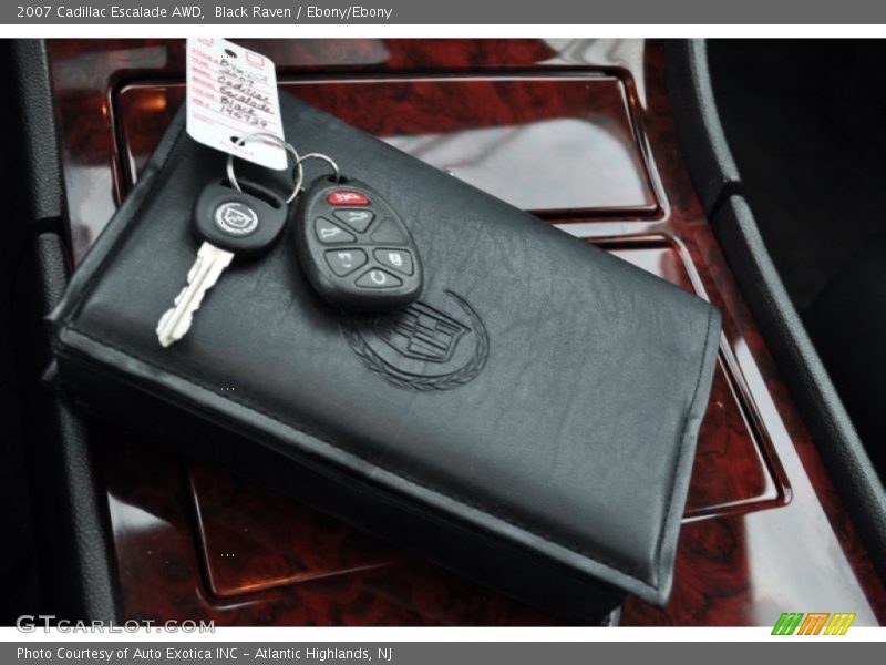 Black Raven / Ebony/Ebony 2007 Cadillac Escalade AWD