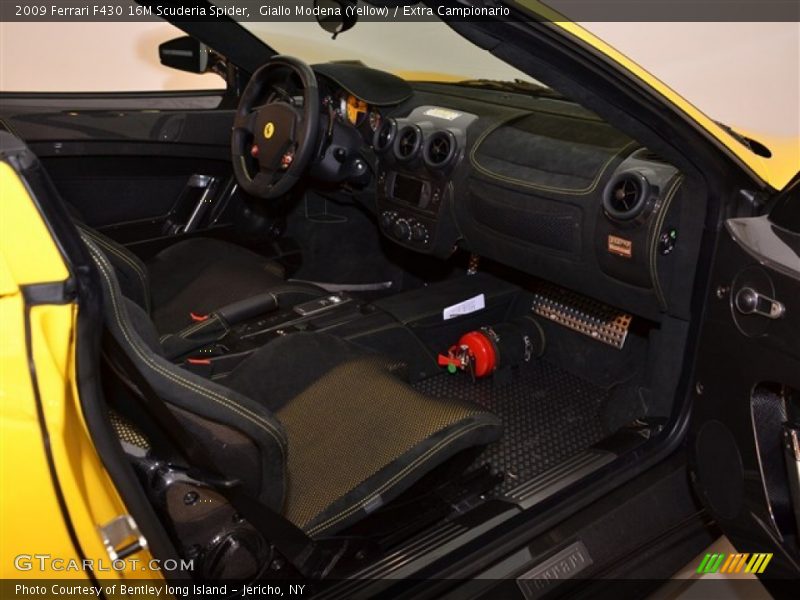 Dashboard of 2009 F430 16M Scuderia Spider
