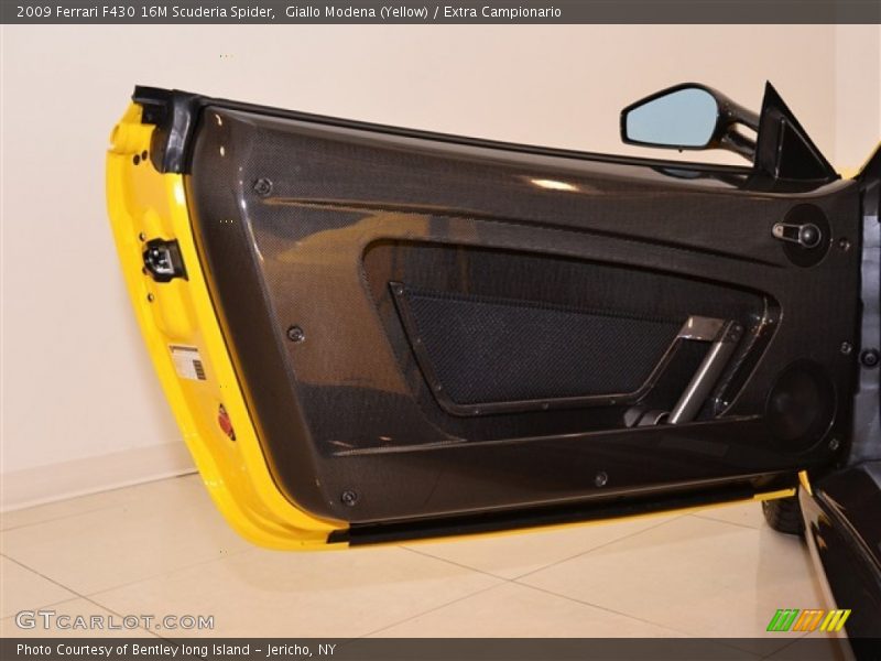 Door Panel of 2009 F430 16M Scuderia Spider