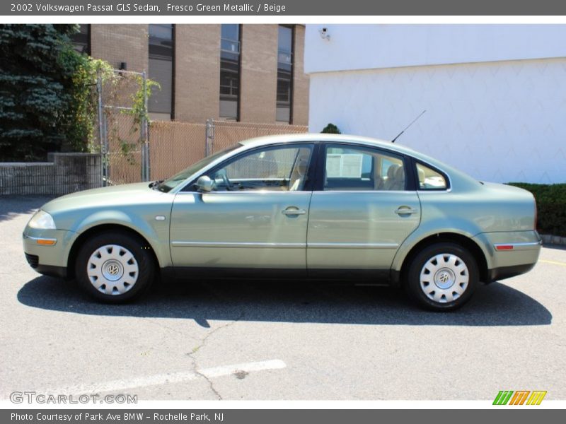 Fresco Green Metallic / Beige 2002 Volkswagen Passat GLS Sedan