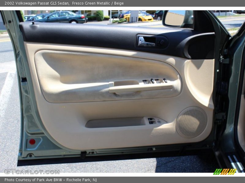 Fresco Green Metallic / Beige 2002 Volkswagen Passat GLS Sedan