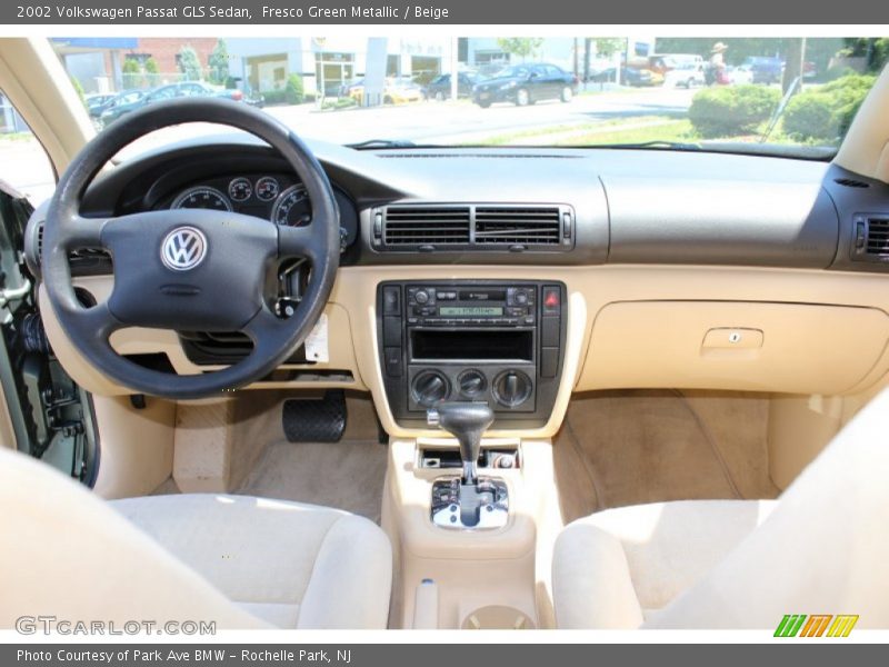 Fresco Green Metallic / Beige 2002 Volkswagen Passat GLS Sedan