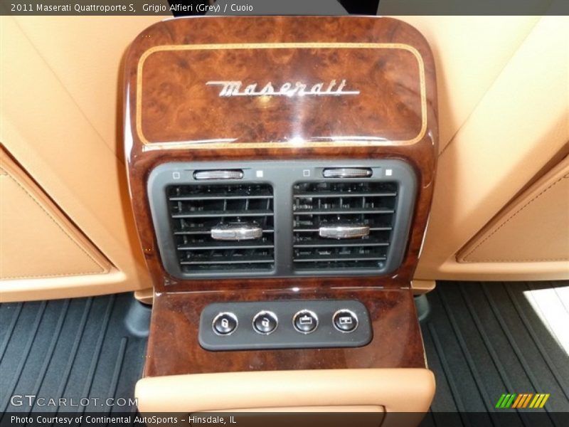 Grigio Alfieri (Grey) / Cuoio 2011 Maserati Quattroporte S